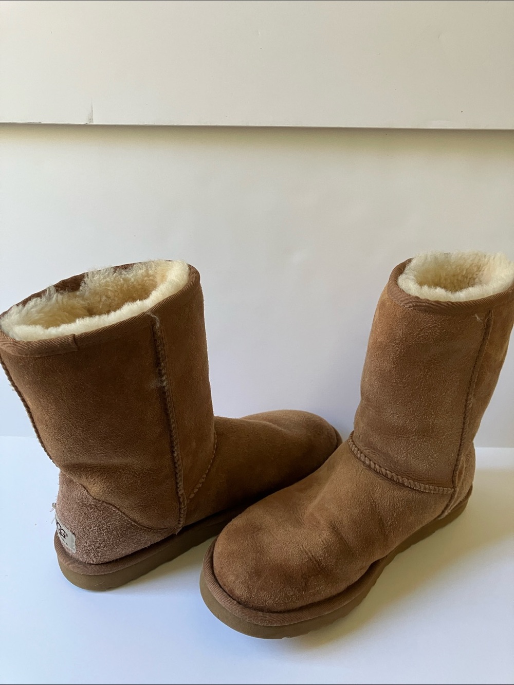 Women’s UGG classic boots size 7 EU 38